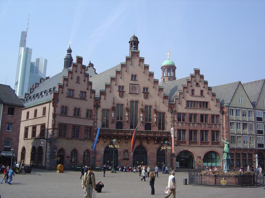 Hotel Astoria Frankfurt am Main ภายนอก รูปภาพ